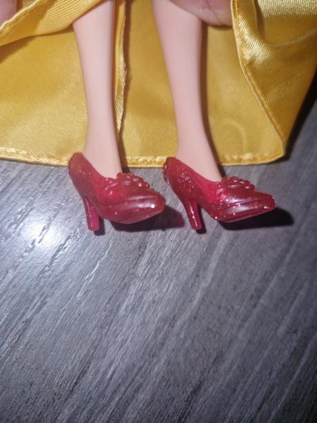 Bábika belle disney,