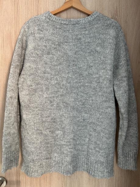 Bledosivý sveter s aplikáciou, yessica,m