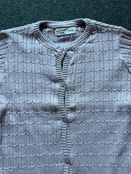 Svetrik na gombíky, sinsay,92