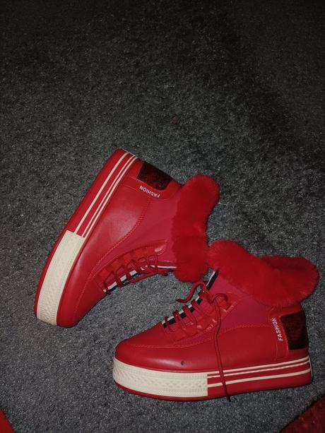 Damske oteplene tenisky 40/41, 41