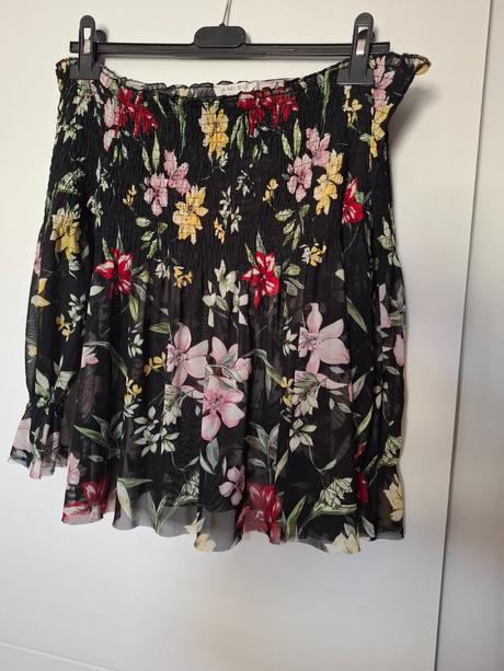 Off shoulder top, amisu,m