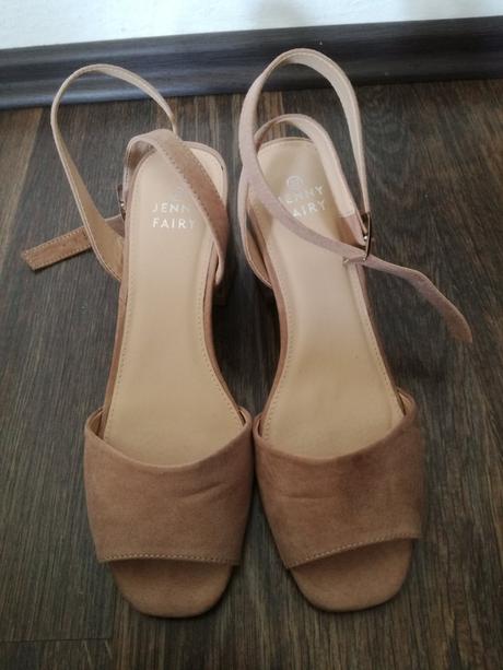 Sandále s mramorovým opätkom, 38