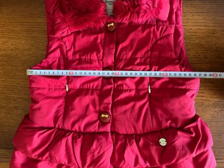 Rozkošná vesta mayoral s kožušinkovým golierom, mayoral,128