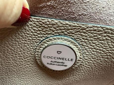 Kabelka coccinelle, coccinelle