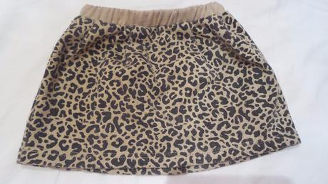 Leopardia sukňa, 104