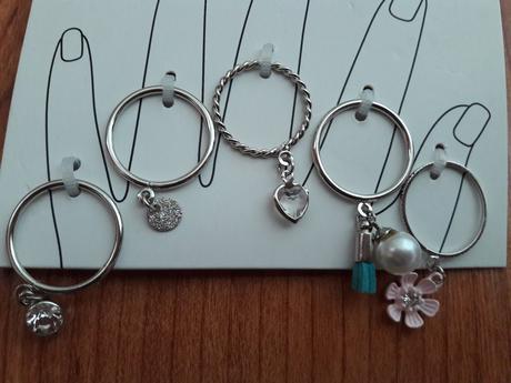 Sada piatich prstienkov, 