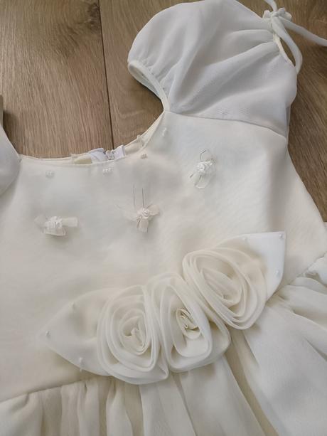 Slávnostné šaty, 128