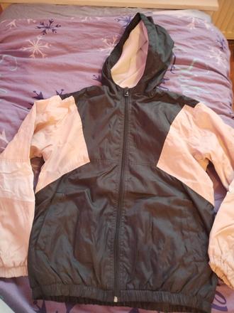 Ruzovo cierna bunda, 146