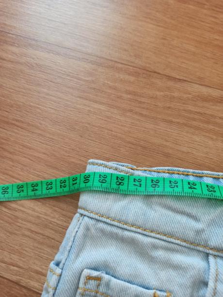 Kraťasy, reserved,128