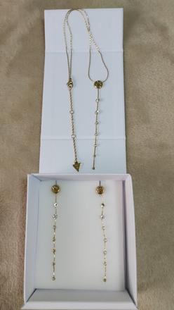 Náušnice visiace a náhrdelník- chirurgická oceľ, guess