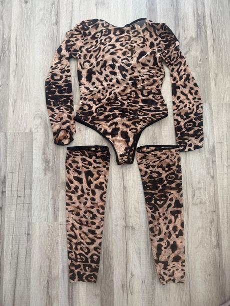 Leopardie priehľadné body, s