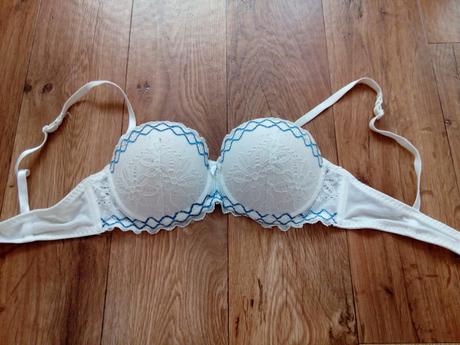 Dámska podprsenka, esmara,s