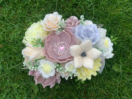 Mydlova kytica s mydlovim psikom, 