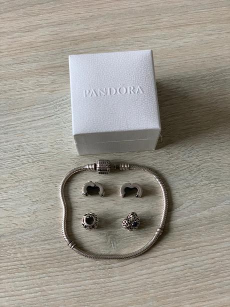 Naramok pandora, pandora