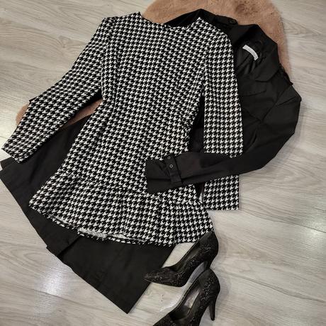 38 trenchcoat s puff rukavmi, 38