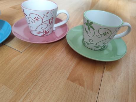 Šálky s podšálkami 8ks + 8 ks, 