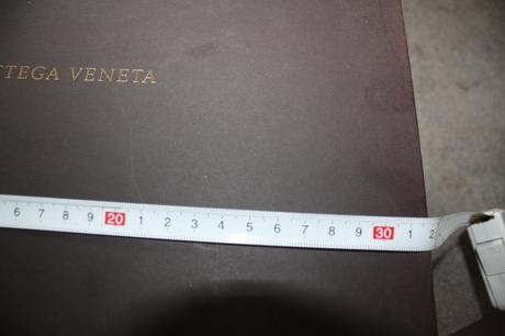 Krabice gucci a jimmy choo,