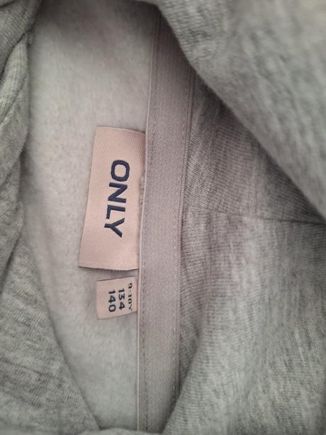 Predam mikinu, only,134