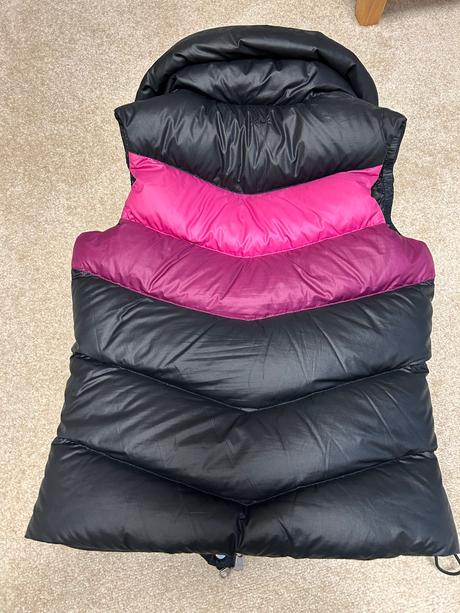 Párerivá vesta nike veľ.xs, nike,xs