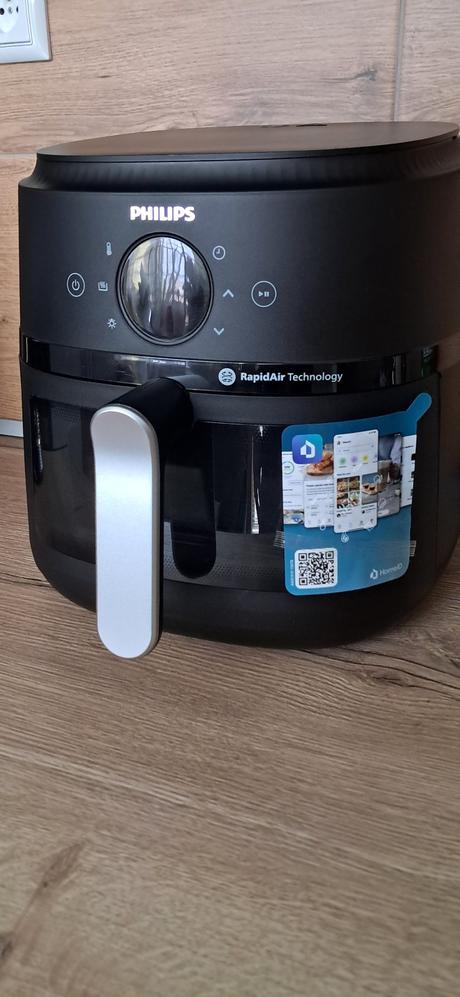 Ponúkam na predaj teplovzdušné fritézu, philips
