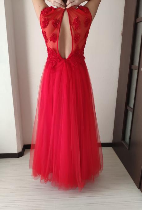 Spoločenské šaty, 38