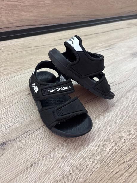 Sandálky, new balance,22
