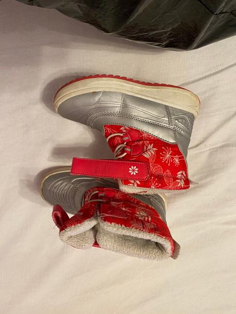 Topánky šedo-červ., lupilu,29