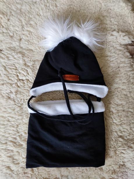 Súprava čiapka a nákrčník, 92