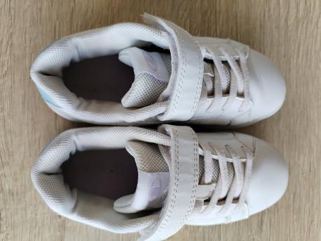 Tenisky, champion,29