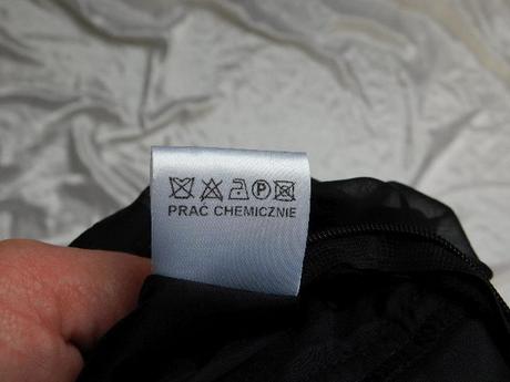 Kvalitne velmi pekne saty na slavnost, 38