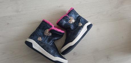 Lesklé nízke čizmy č.28, 28