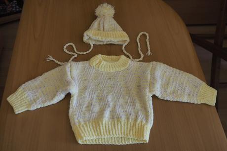 Detský komplet svetrík s čiapkou, 80