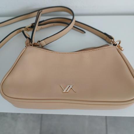 Béžová crossbody kabelka verde, 