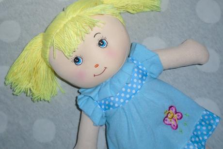 Spievajúca bábika natálka,