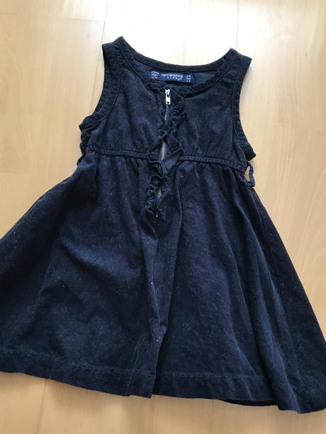 Čierne mencestrove šaty, 86