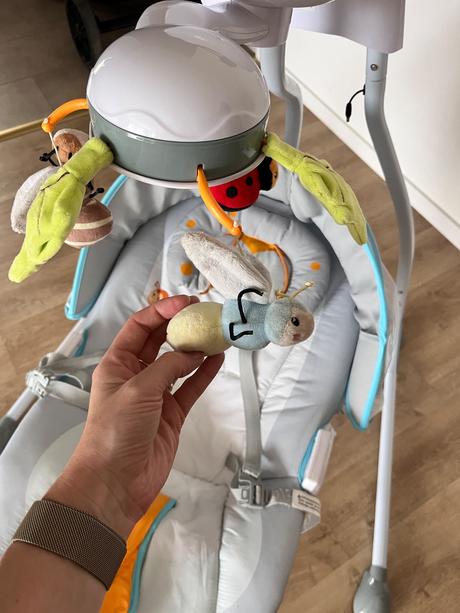 Hojdačka caretero bugies,