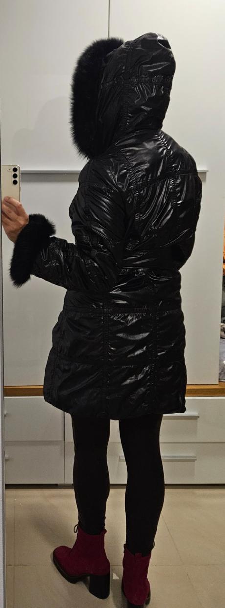 Ventrovka/bunda zn.kara vel.m/l, 38