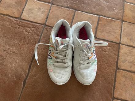 Sketchers tenisky, 35