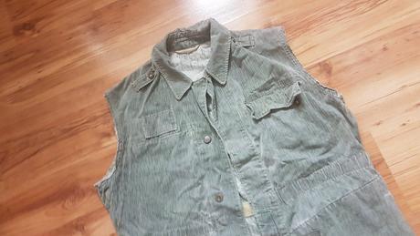 Maskáčová vesta, l