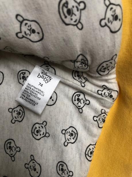 Vesta s trickom a leginami a ciapkou, disney,74