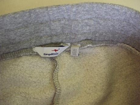 Tepláky zn. kangaroos, 146