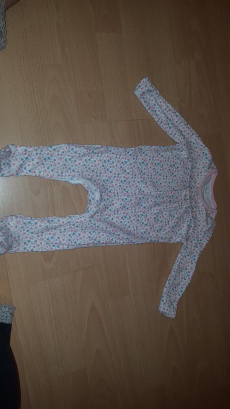 Kvetovaný overal, f&f,68