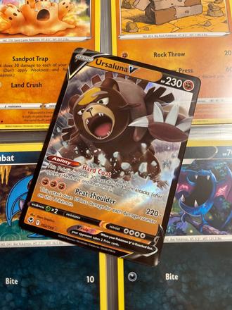 Pokémon silná karta ursaluna v 230hp, 