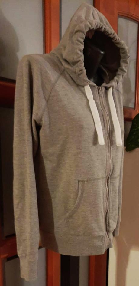 Predám sivú mikinu peacocks veľ. 14 (s), s