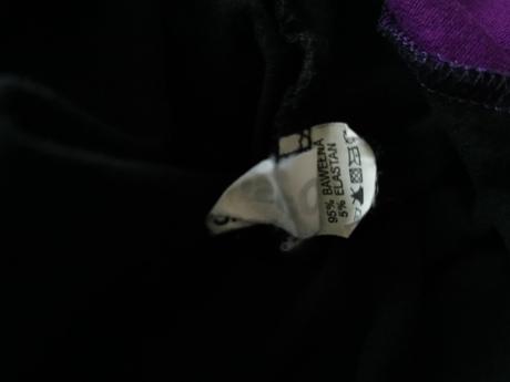 Tehotenské dlhorukávové čierne tričko oasi, s