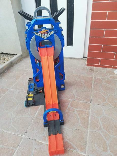 Hotwheels garaz, 