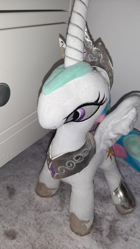 Plyšová princezná celestia, 
