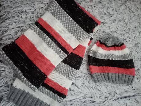 Súprava čiapka so salom, f&f