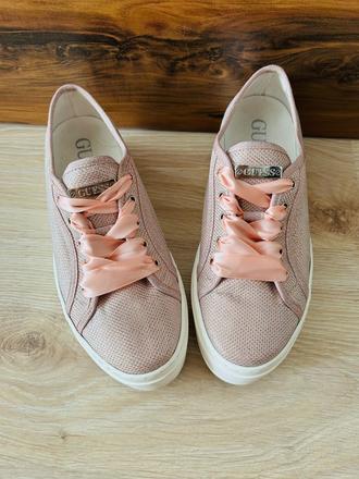 Krásne platformové tenisky značky guess,pc 120 eur, guess,38