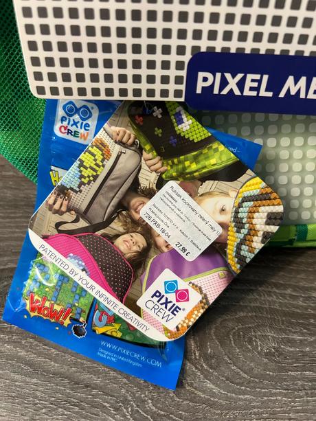 Pixie crew kockovany minecraft ruksak s pixelmi,
